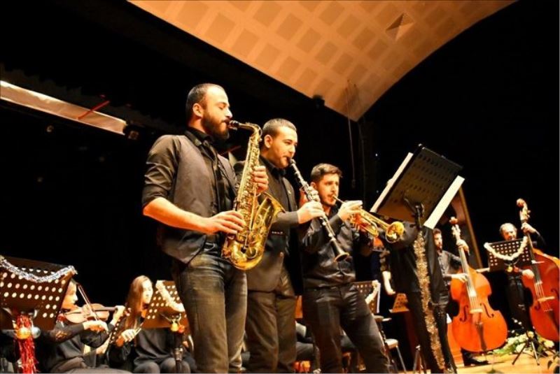 Filarmoni orkestrasının ilk konseri
