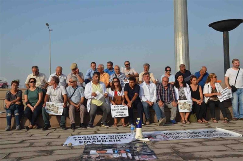 Hekimlerden ´şiddet´ protestosu