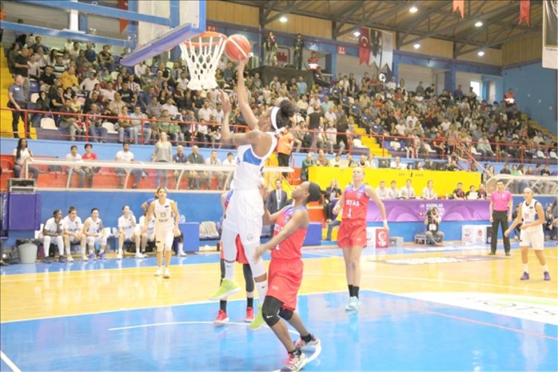 Kadın basketçilerin konuğu; Perfumerias Avenida