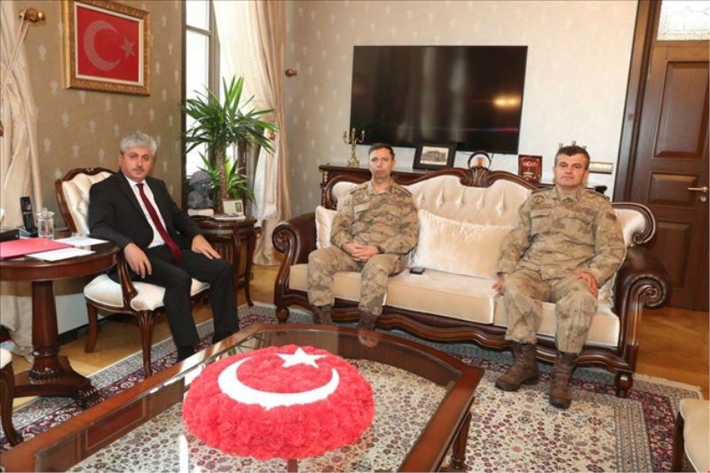 Bölge komutanının vali ziyareti
