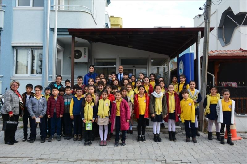 Kolej öğrencileerinin belediye ziyareti