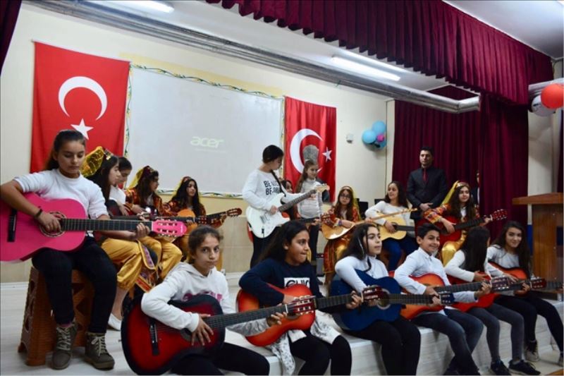 Ortaokula çok amaçlı salon