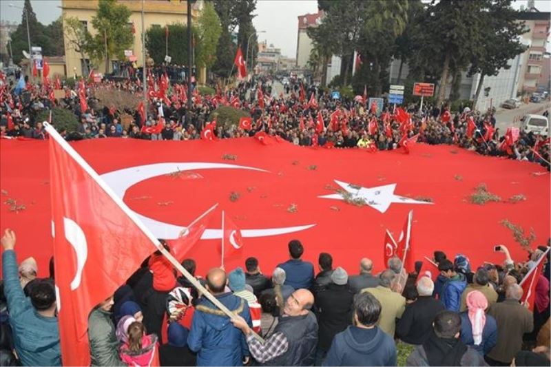 Kırıkhan´da askere destek yürüyüşü