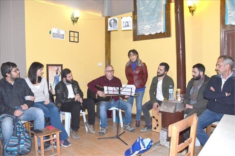 Barış Manço, eserleriyle anıldı