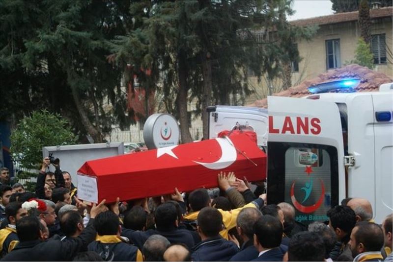 Büşra, son yolculuğuna uğurlandı