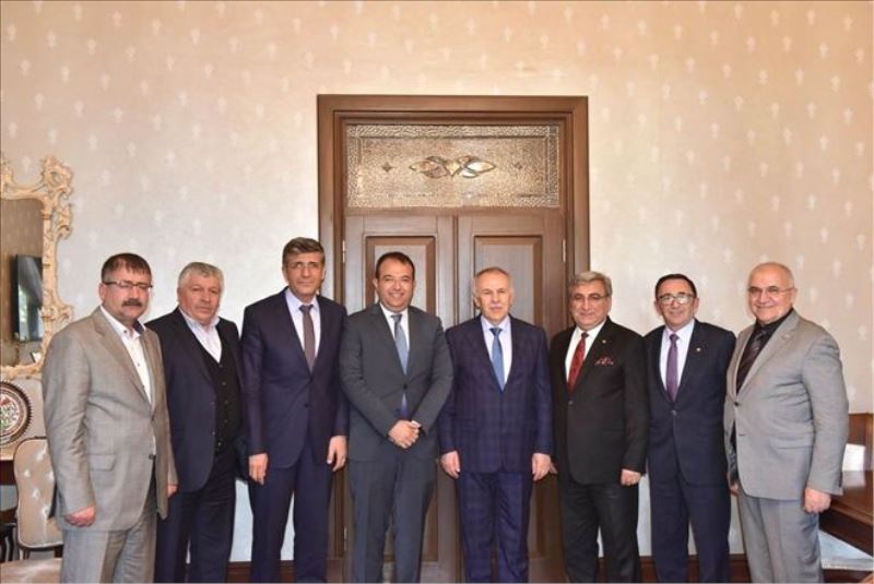 Vali Ata, hemşehrilerini ağırladı