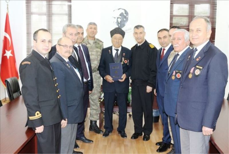 Kore gazisine ´Barış Büyükelçiliği Beratı´