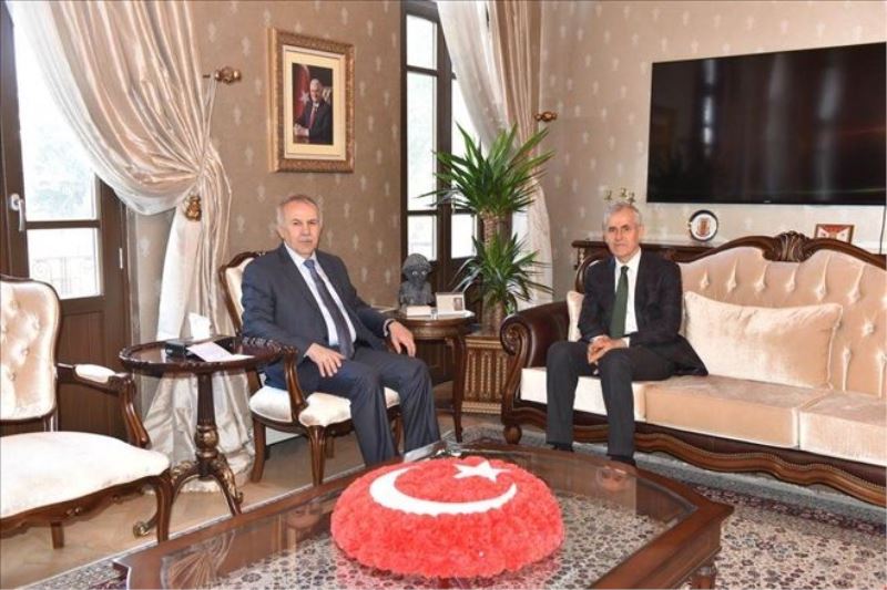 Köklü´den Ata´ya ziyaret