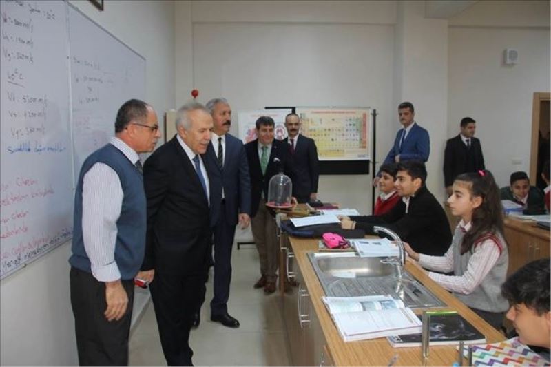 Göç alan illerde okul ve derslik ihtiyacı var