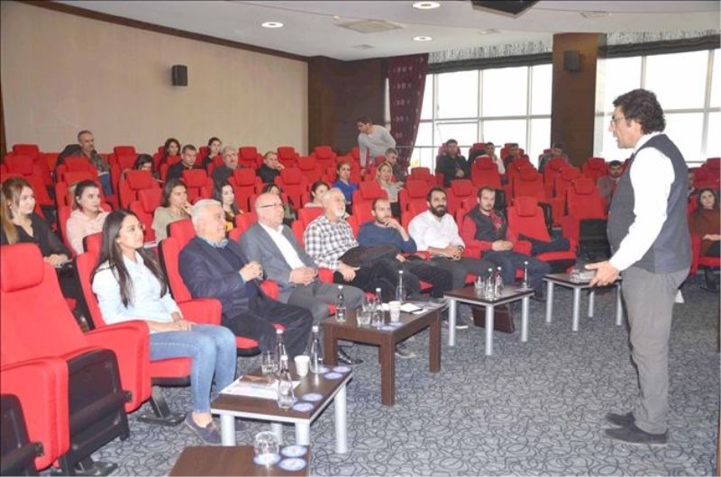 Prof. Yağcı: Hiç kimse tek başına bütün değil