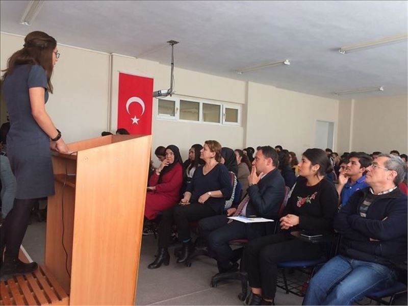 ´Kadına şiddete hayır´ konferansı