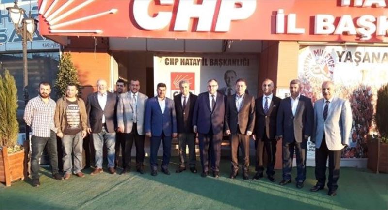Siyasetçilerden kutlama ziyareti