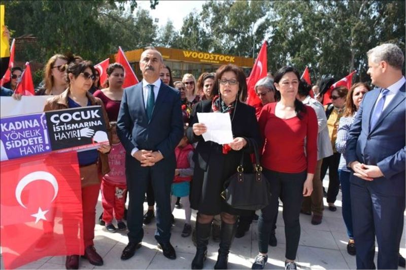 ´Kadınlar, tüm renklerin ifadesi´
