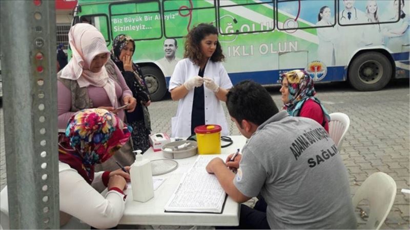 Kadınlara kanser bilgilendirmesi