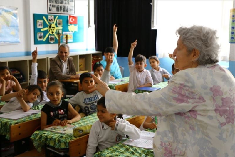 Edebiyatın çınarları  sınıfların adı oldu