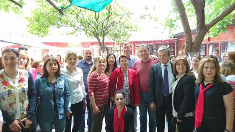CHP´li kadınların dayanışma kahvaltısı