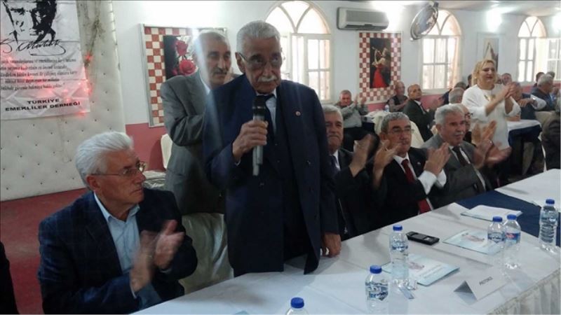 Emekliler intibak yasası istiyor