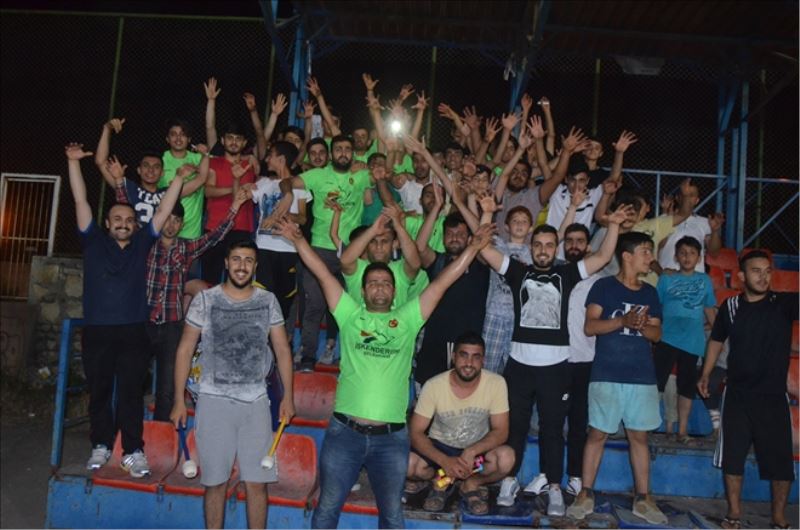 Erhan Aksay´da Meydan rüzgarı 7-1
