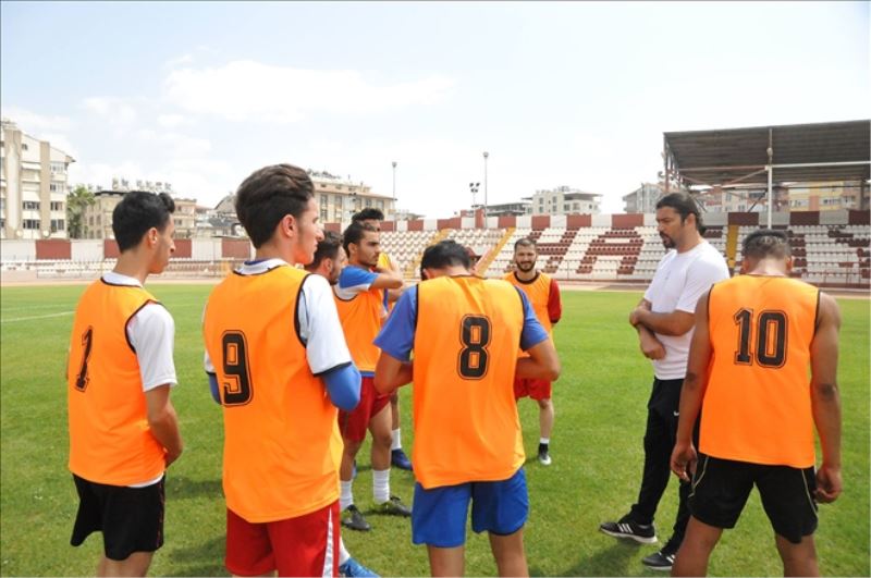 Hatayspor, seçmelerine yoğun katılım
