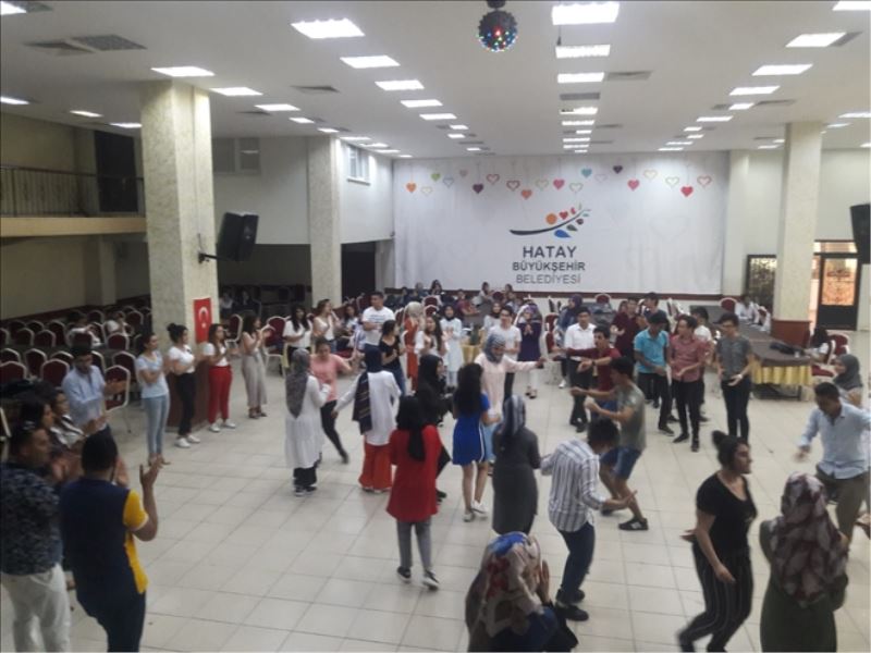 Kurs öğrencilerine moral etkinliği