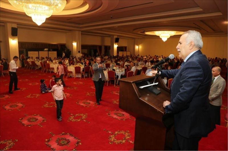 Huzurevi ve yetiştirme yurdu sakinlerine iftar