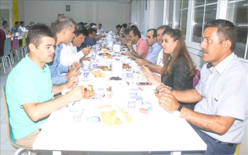 Okul müdürleri iftarda buluştu