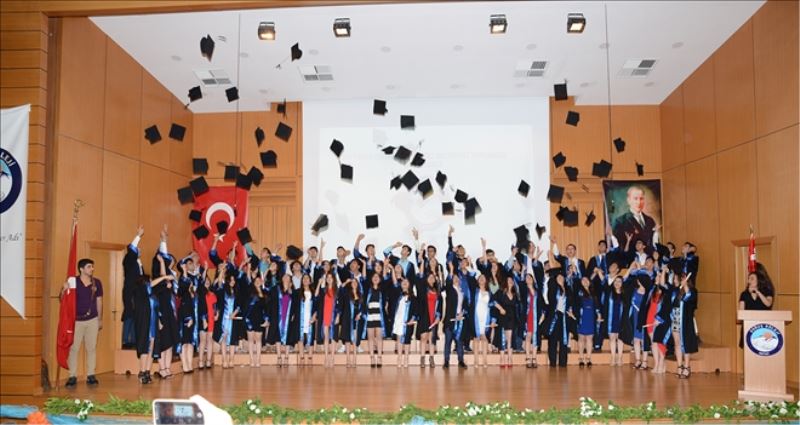 Lisenin mezuniyet töreni