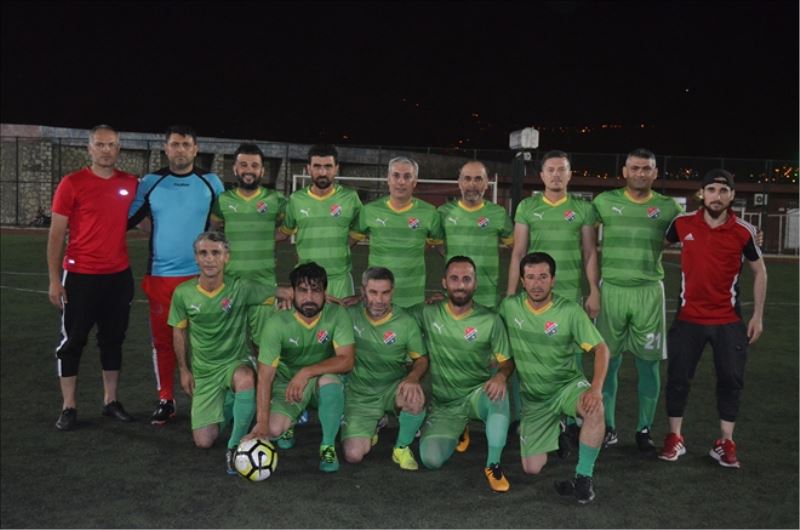 Meydan, grubunun lideri oldu