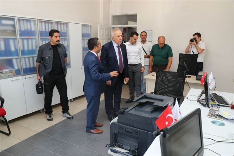 Vali, Suriyeliler hakkında bilgi aldı
