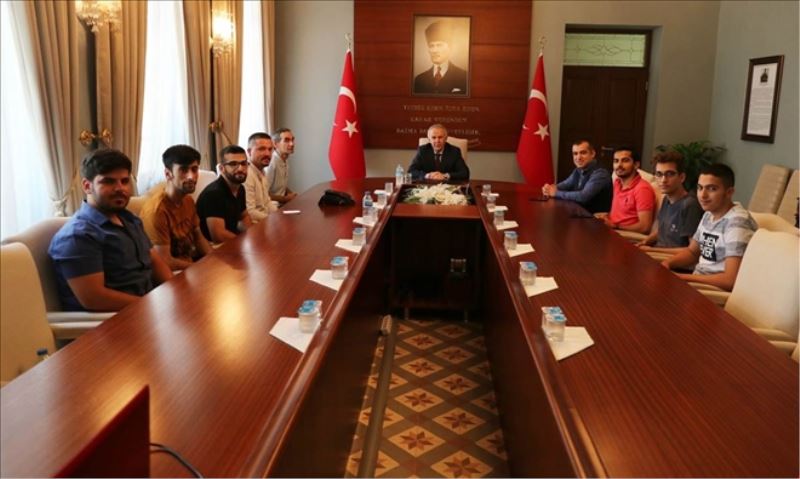 Valiye ´santranç ziyareti´