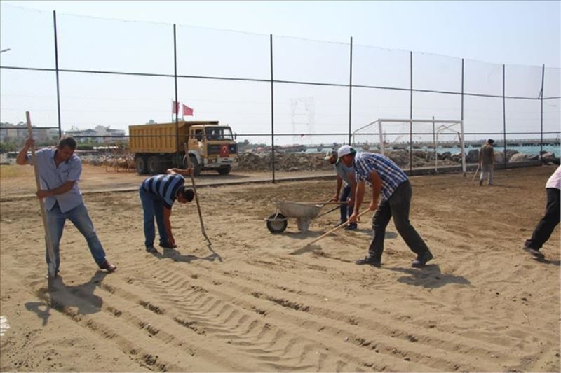 Plaj futbol sahasında düzenleme