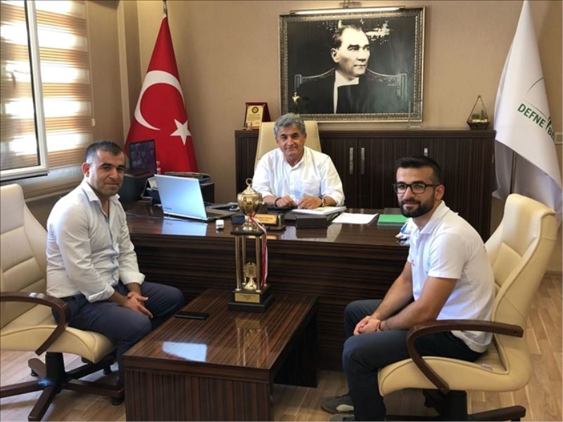 Şampiyon satranççıların belediye ziyareti