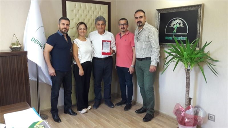 Plaketli teşekkür