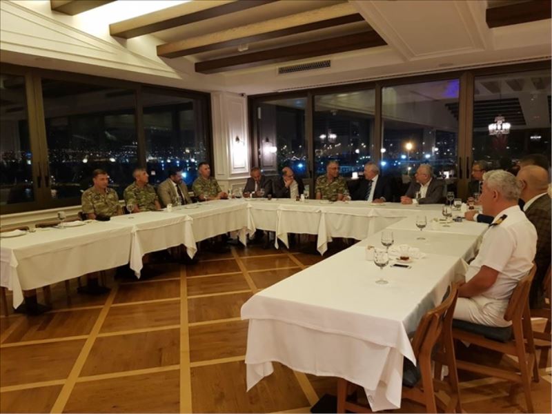 Tuğgeneral Olgay´a veda yemeği