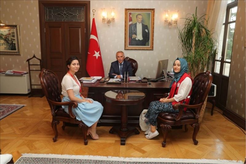 Kızılay´ın vali ziyareti
