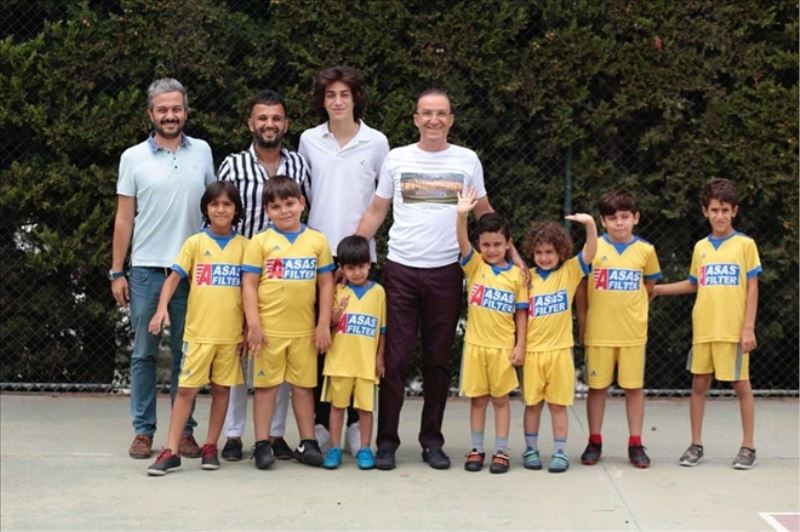 Yıldız futbolcuların ziyareti