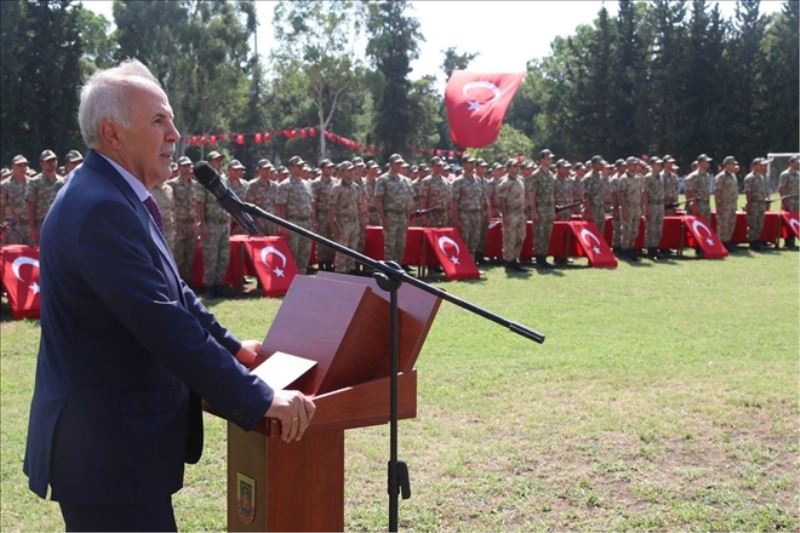 Güvenlik korucuları and içti