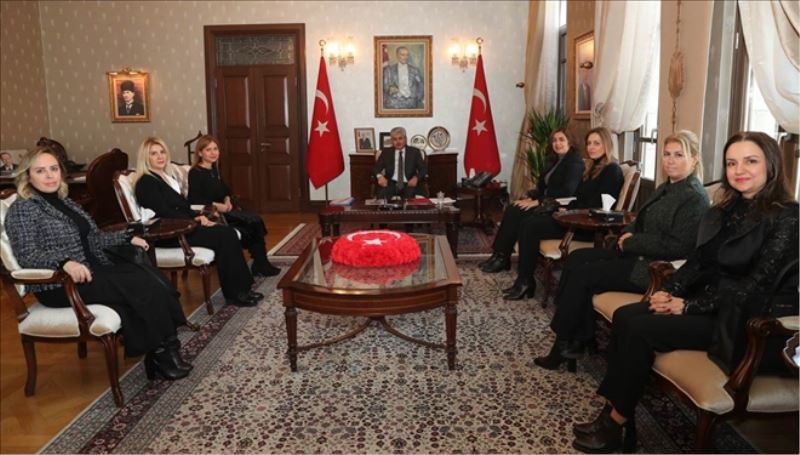 Nezaket ziyareti sürüyor