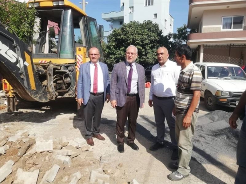 Kırsaldaki mahallelerde yollar genişletiliyor
