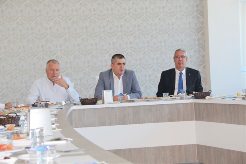 Dörtyol´da sektörlerin sorunları konuşuldu