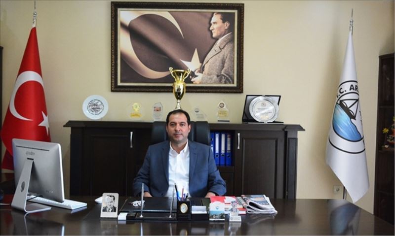 Güçlü, Arsuz´da vekil 
