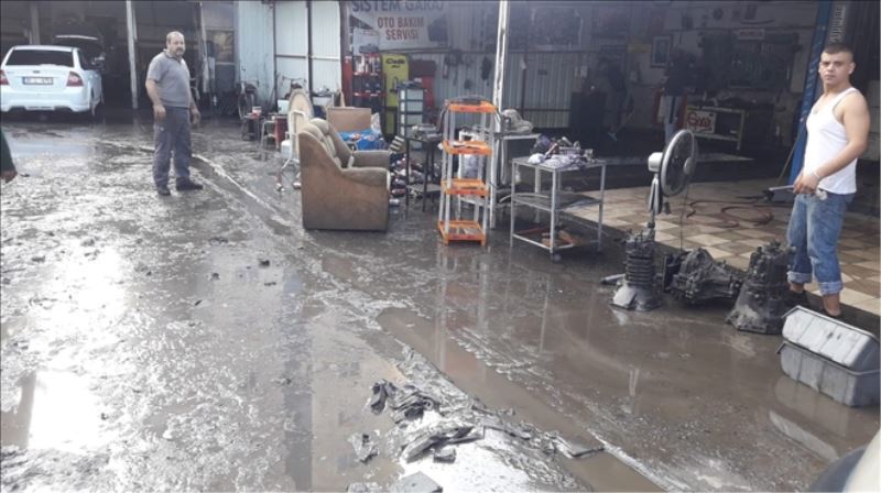 Metrekareye 55 kilo yağmur düştü