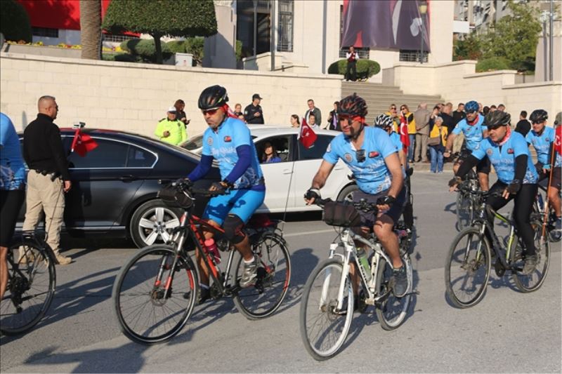 Anıtkabir´e, pedal çeviriyorlar