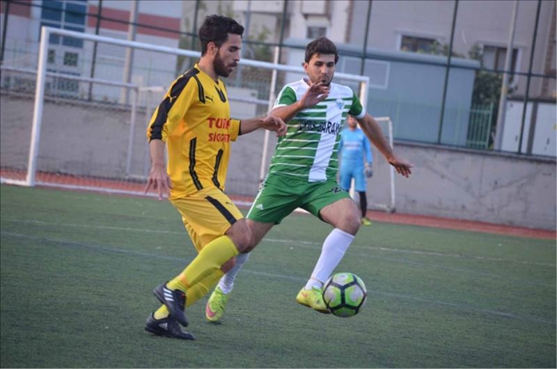 Kayra, grubunda lider