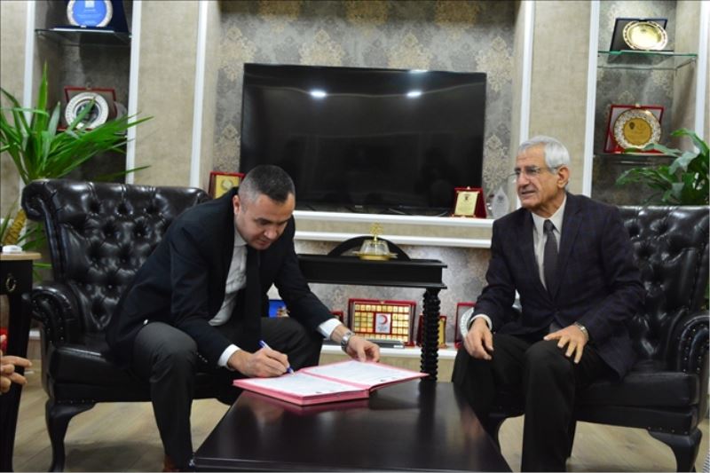 Arsuz´da ağaç dikimi protokolü