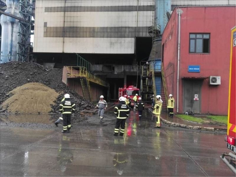 İSDEMİR yangınına müdahale etti