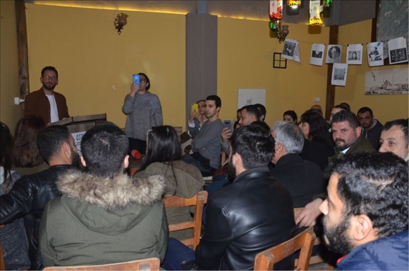 Küçük İskender, dizeleriyle anıldı