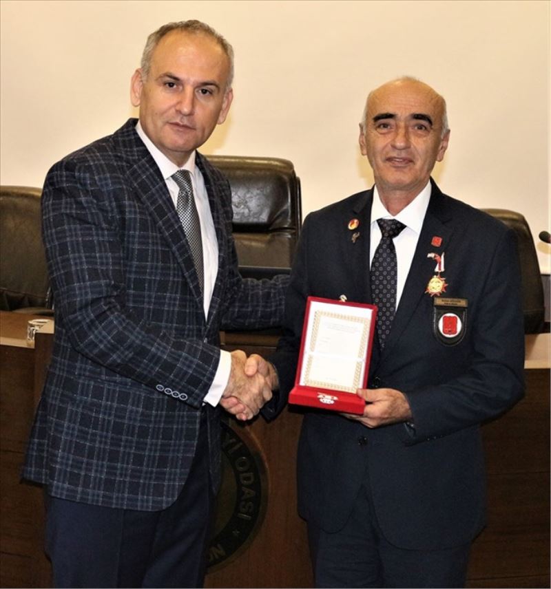 47 Kıbrıs gazisine madalya