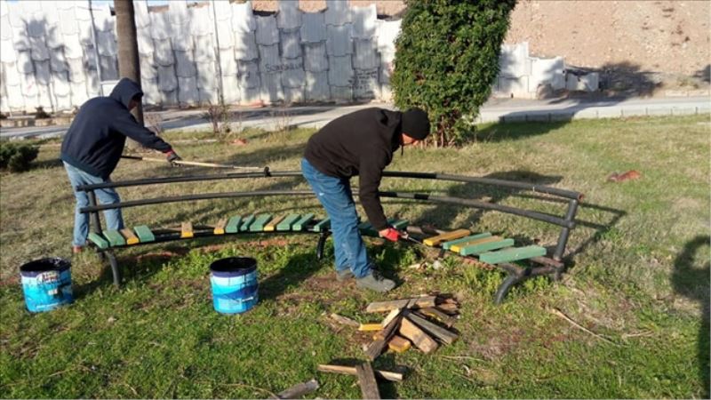 Parklarda bakım çalışması