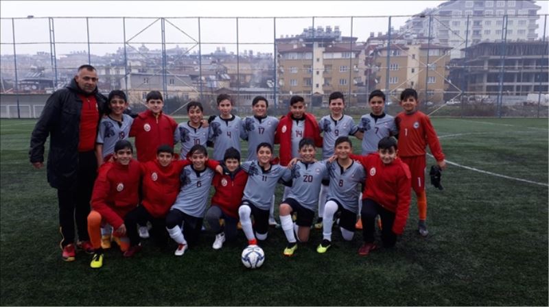 Sarayspor U-13 Hatay şampiyonu